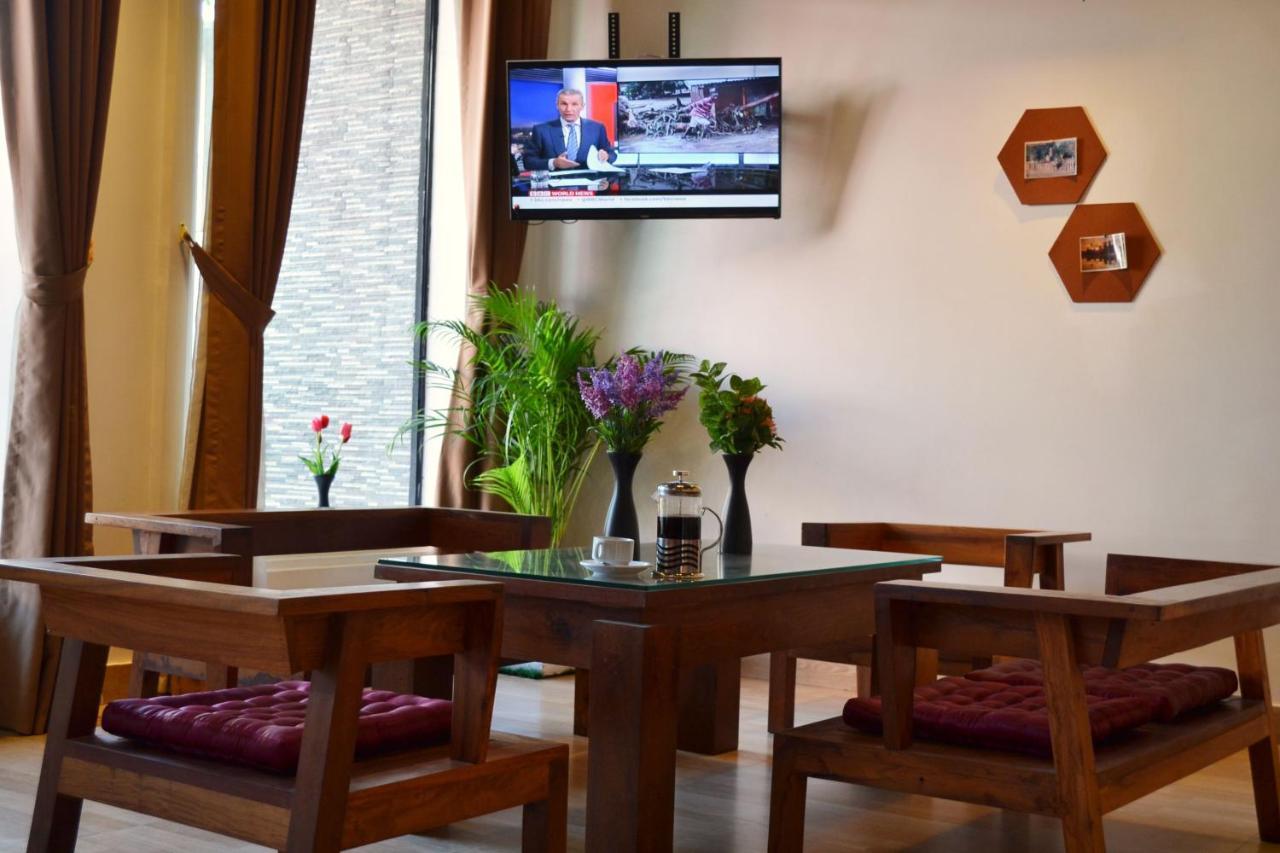 Baan Soksan Hotel Siem Reap Exterior photo