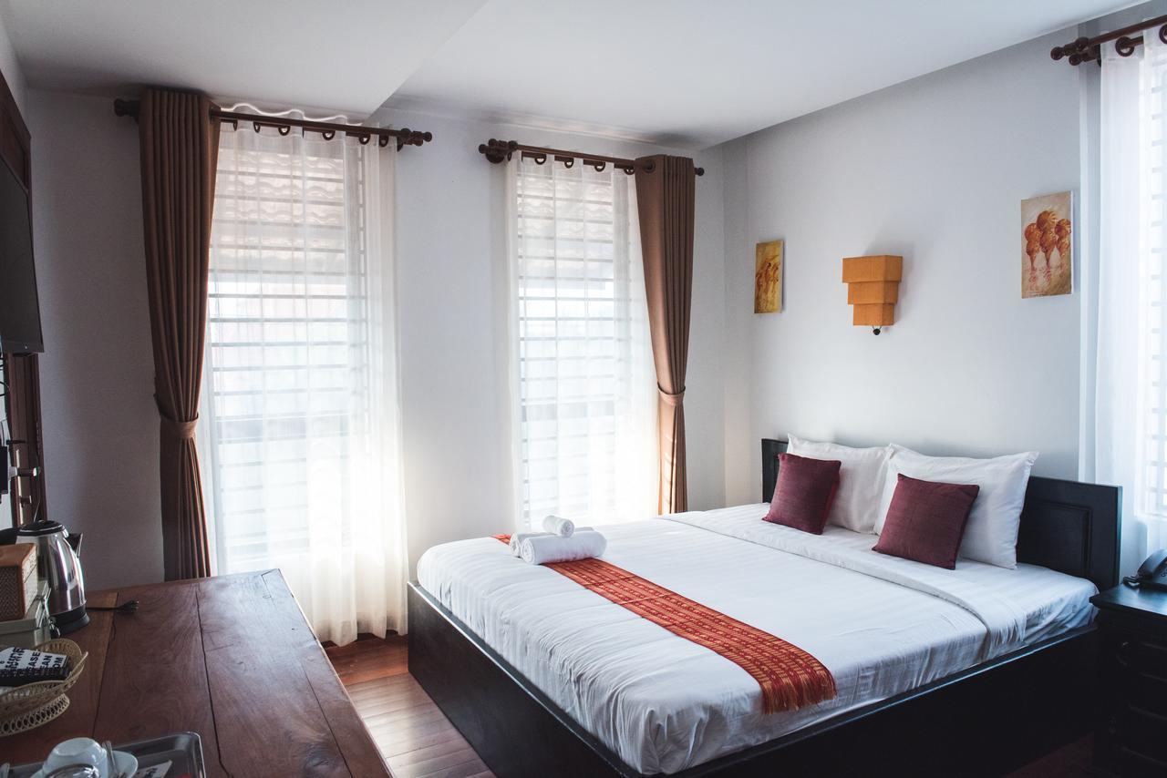 Baan Soksan Hotel Siem Reap Exterior photo