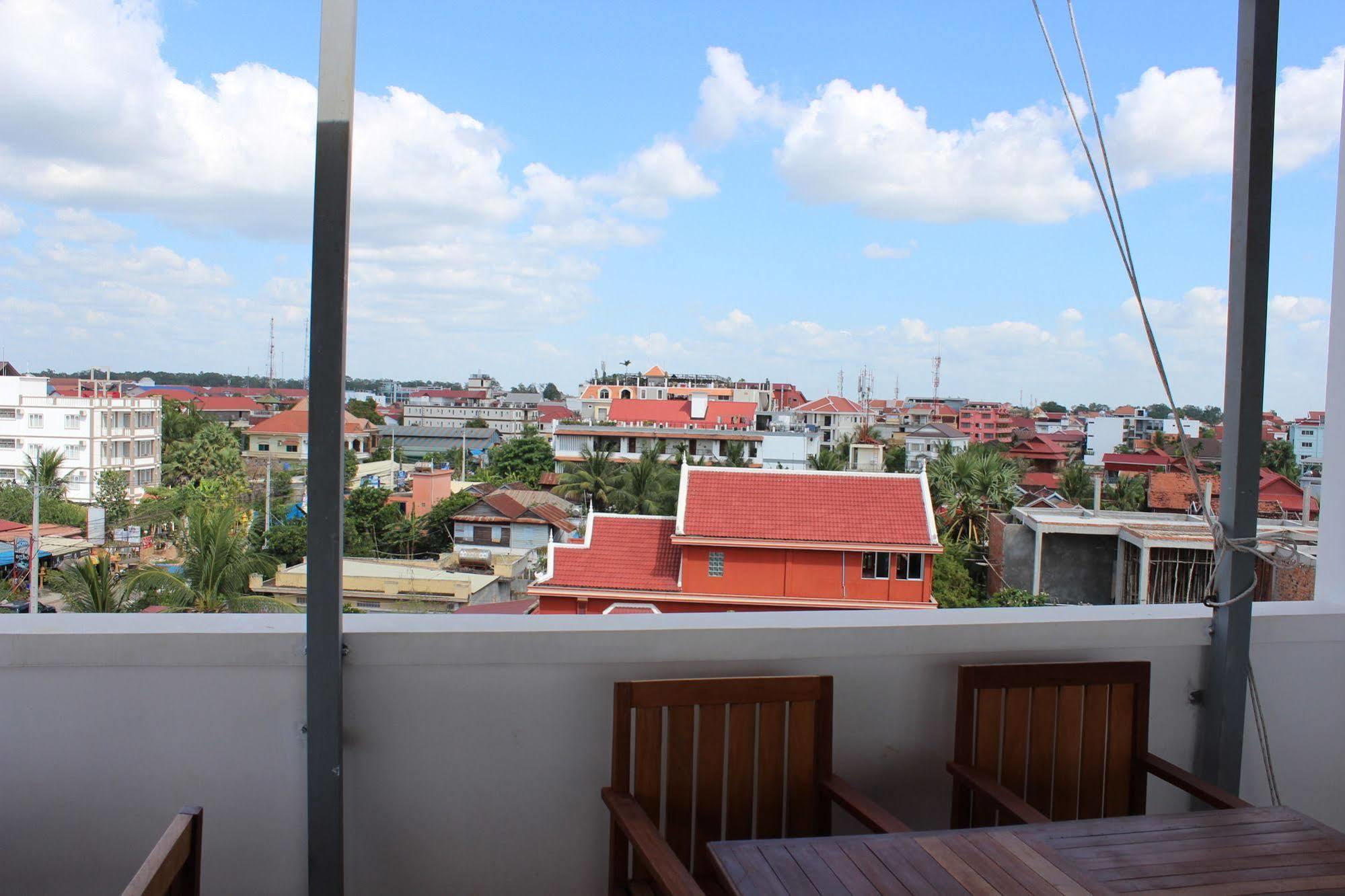 Baan Soksan Hotel Siem Reap Exterior photo