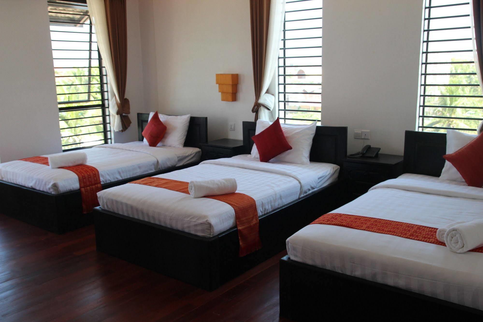 Baan Soksan Hotel Siem Reap Exterior photo